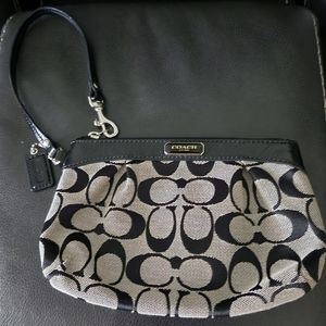 NWOT Coach Wristlet